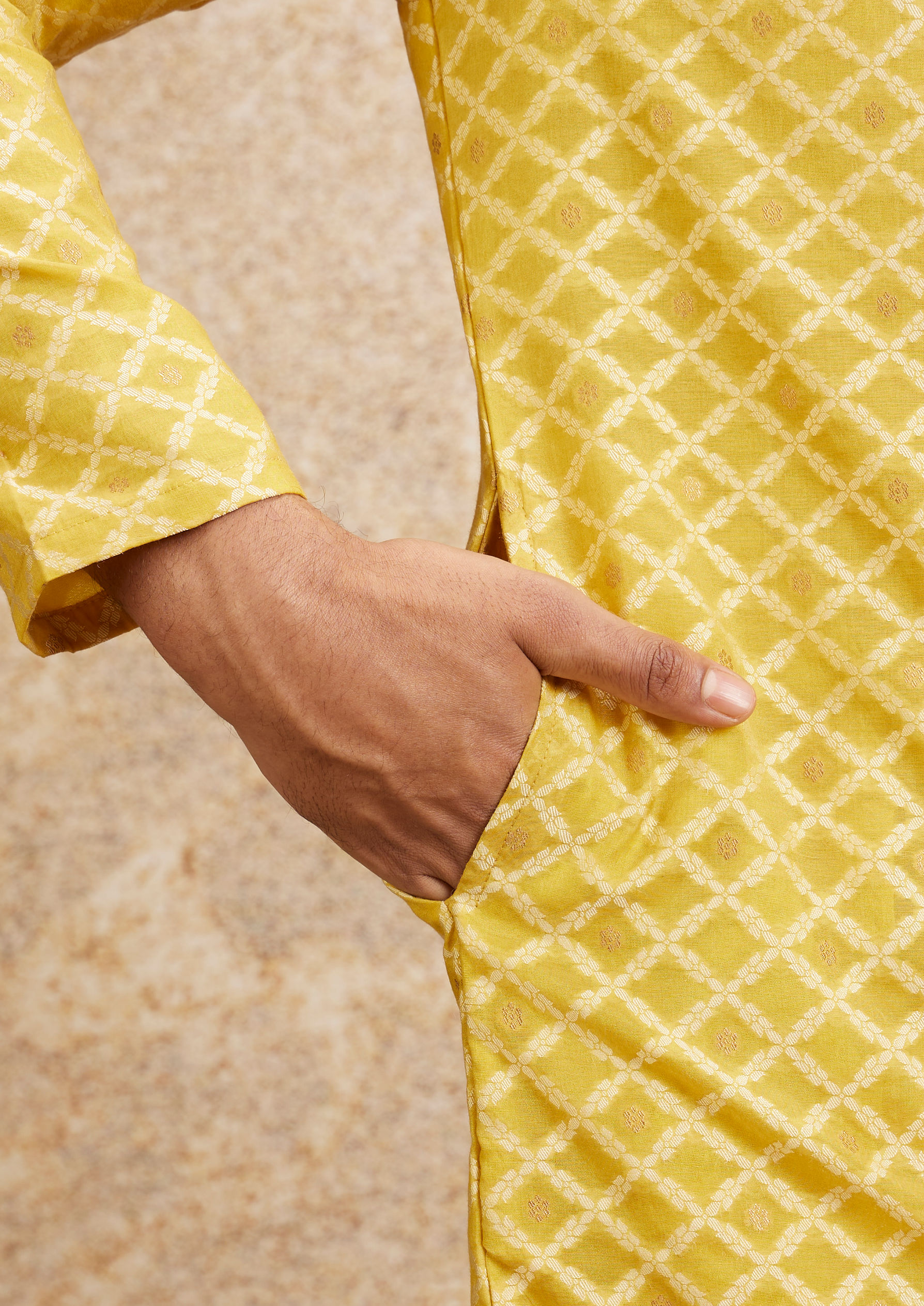 alt message - Twamev Men Mustard Yellow Jaal Patterned Kurta Set image number 3