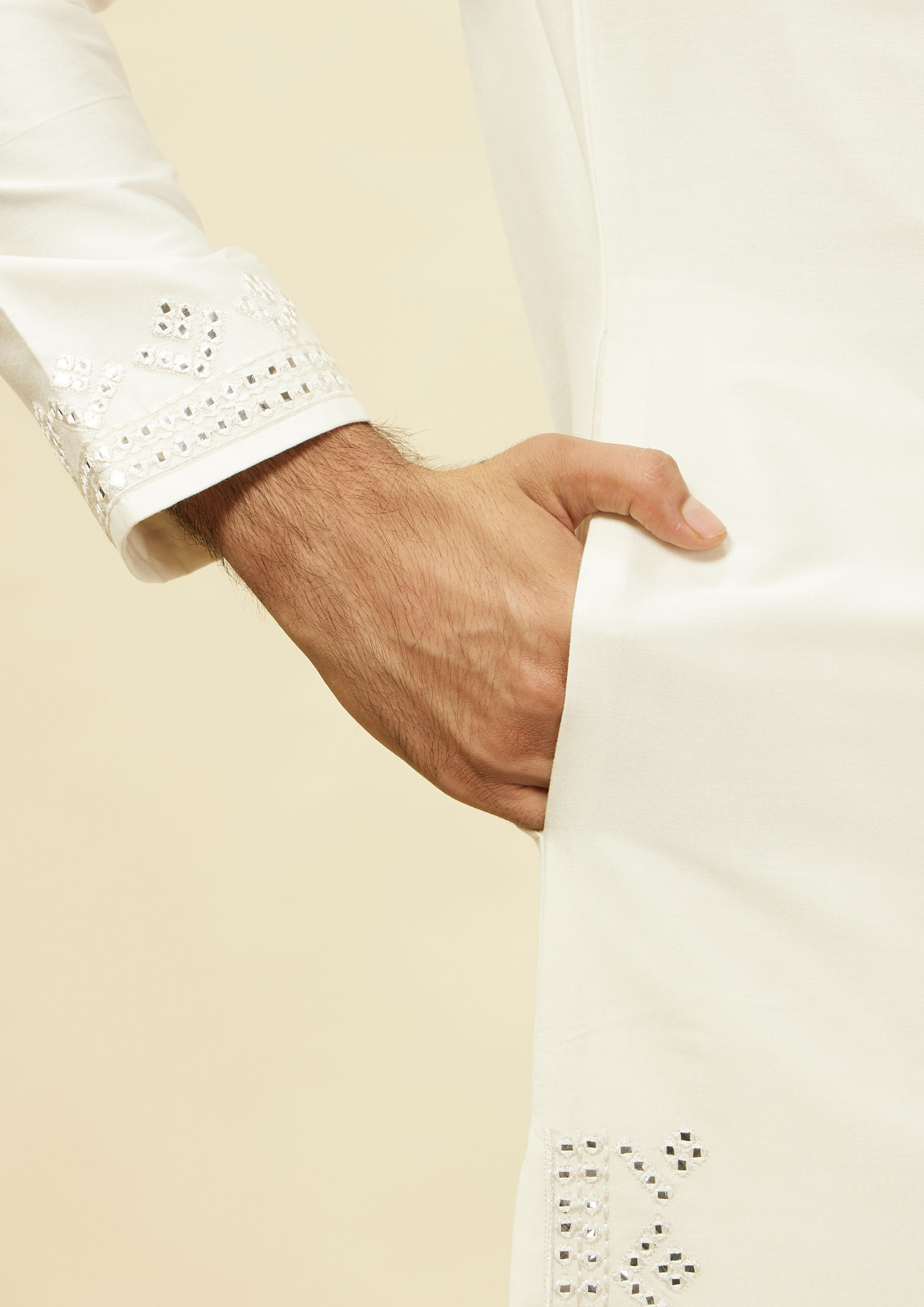 Twamev Men Warm White Foil Mirror Kurta Set