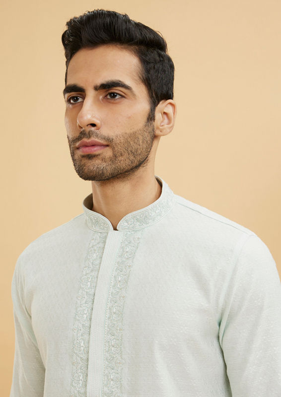 Twamev Men Aqua Green Floral Patterned Kurta Set with Embroidered Neckline