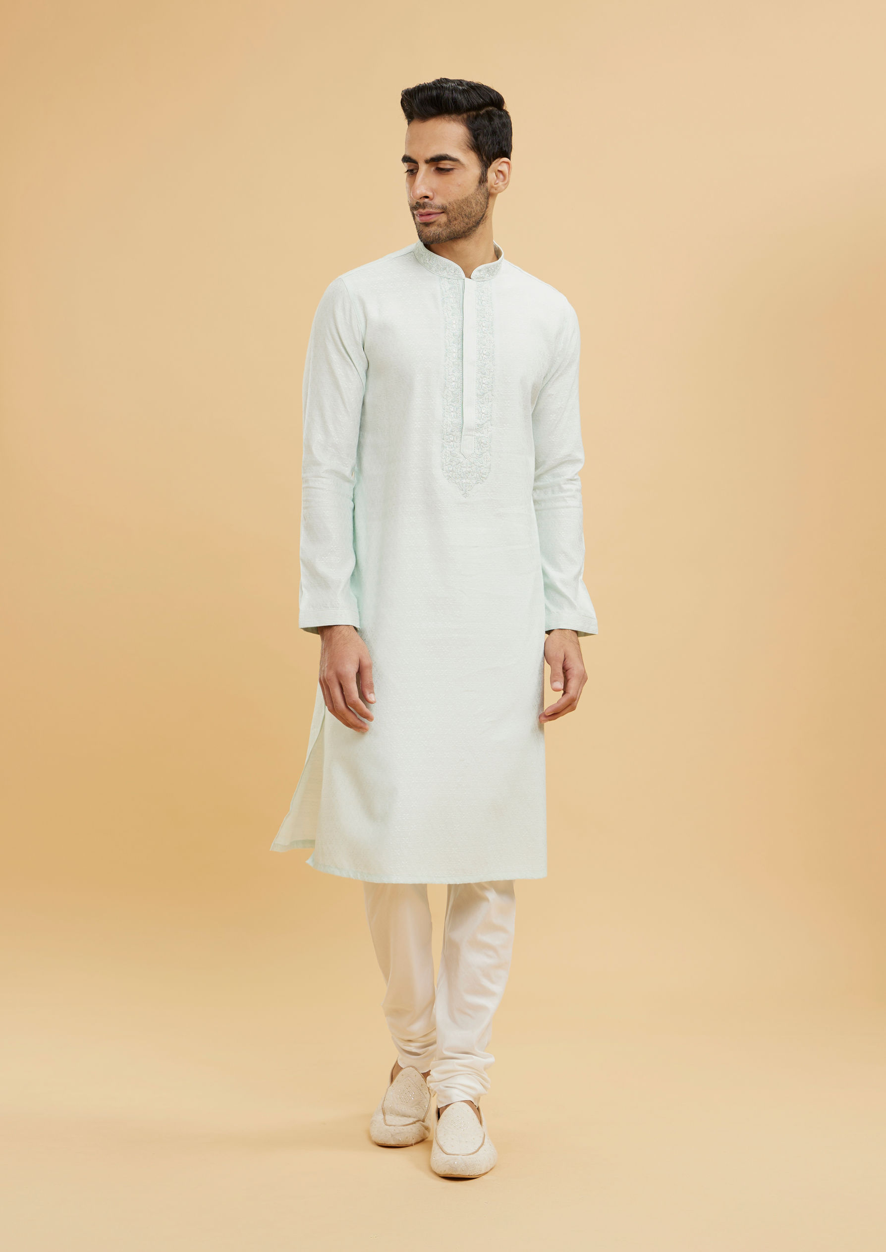 Twamev Men Aqua Green Floral Patterned Kurta Set with Embroidered Neckline
