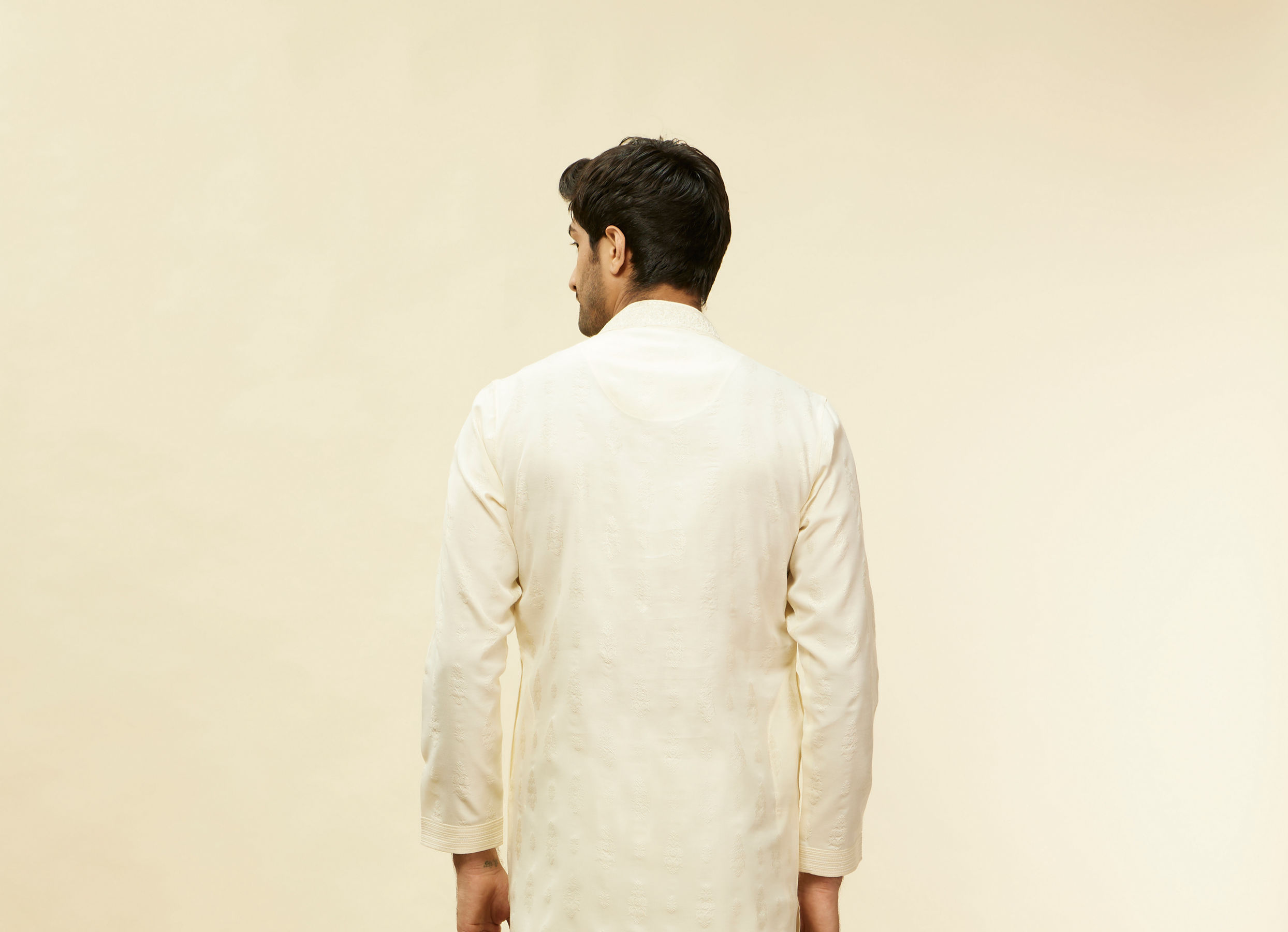 Twamev Men Elegant Cream Printed Mandarin Collar Kurta Set