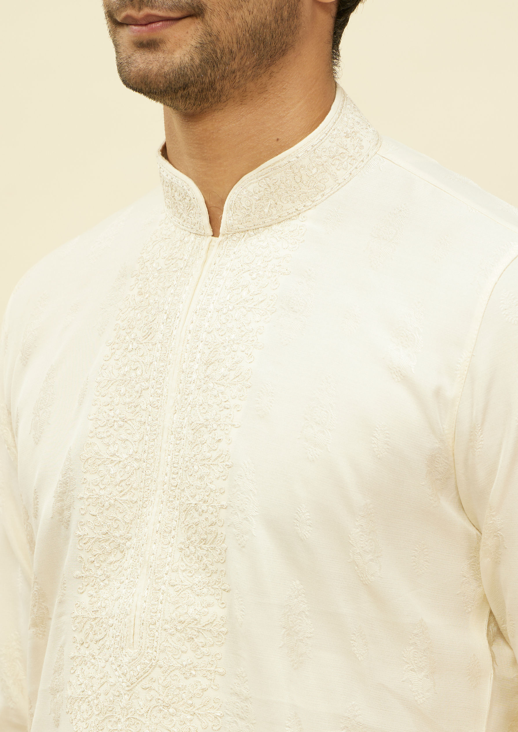 Twamev Men Elegant Cream Printed Mandarin Collar Kurta Set
