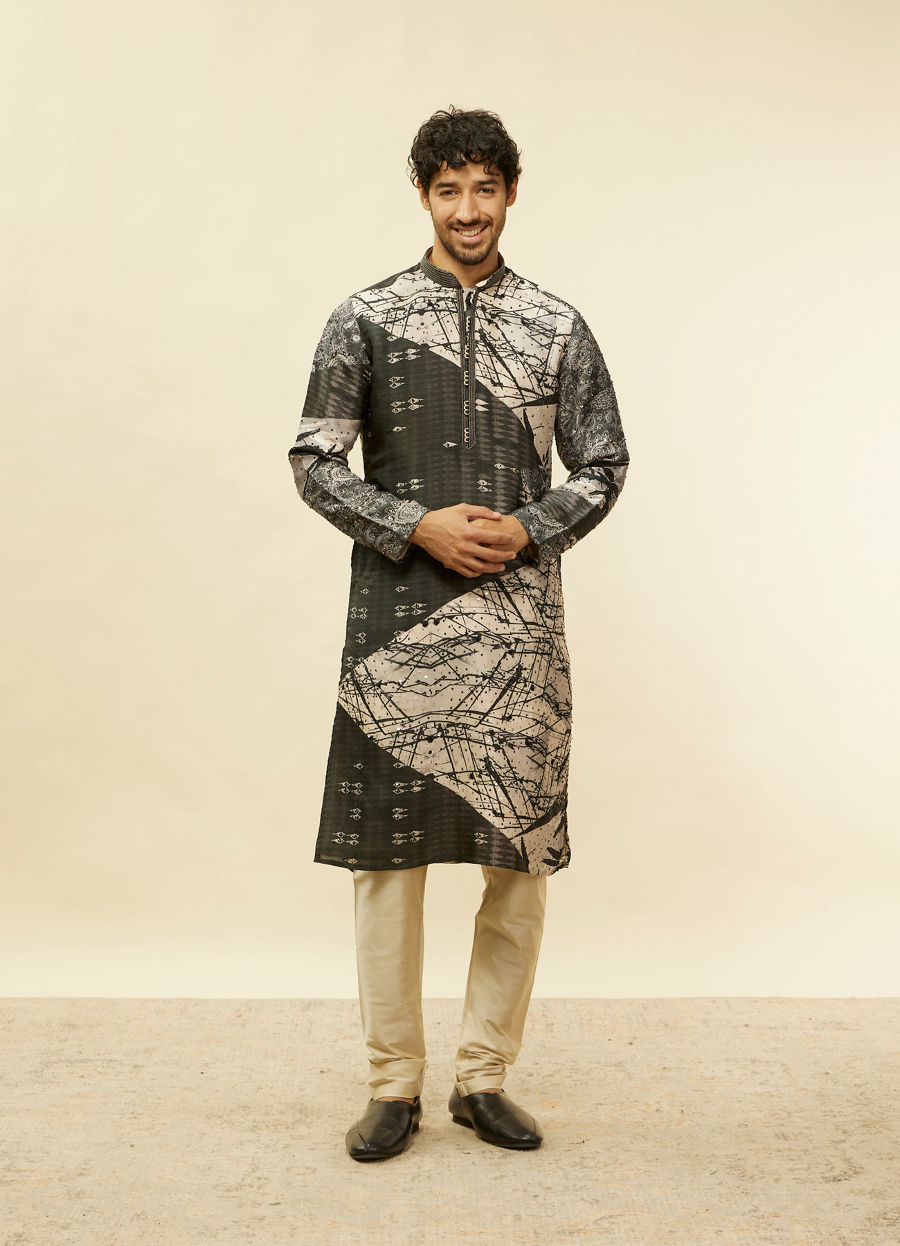 Twamev Men Stand Out Grey Self Print Kurta Set