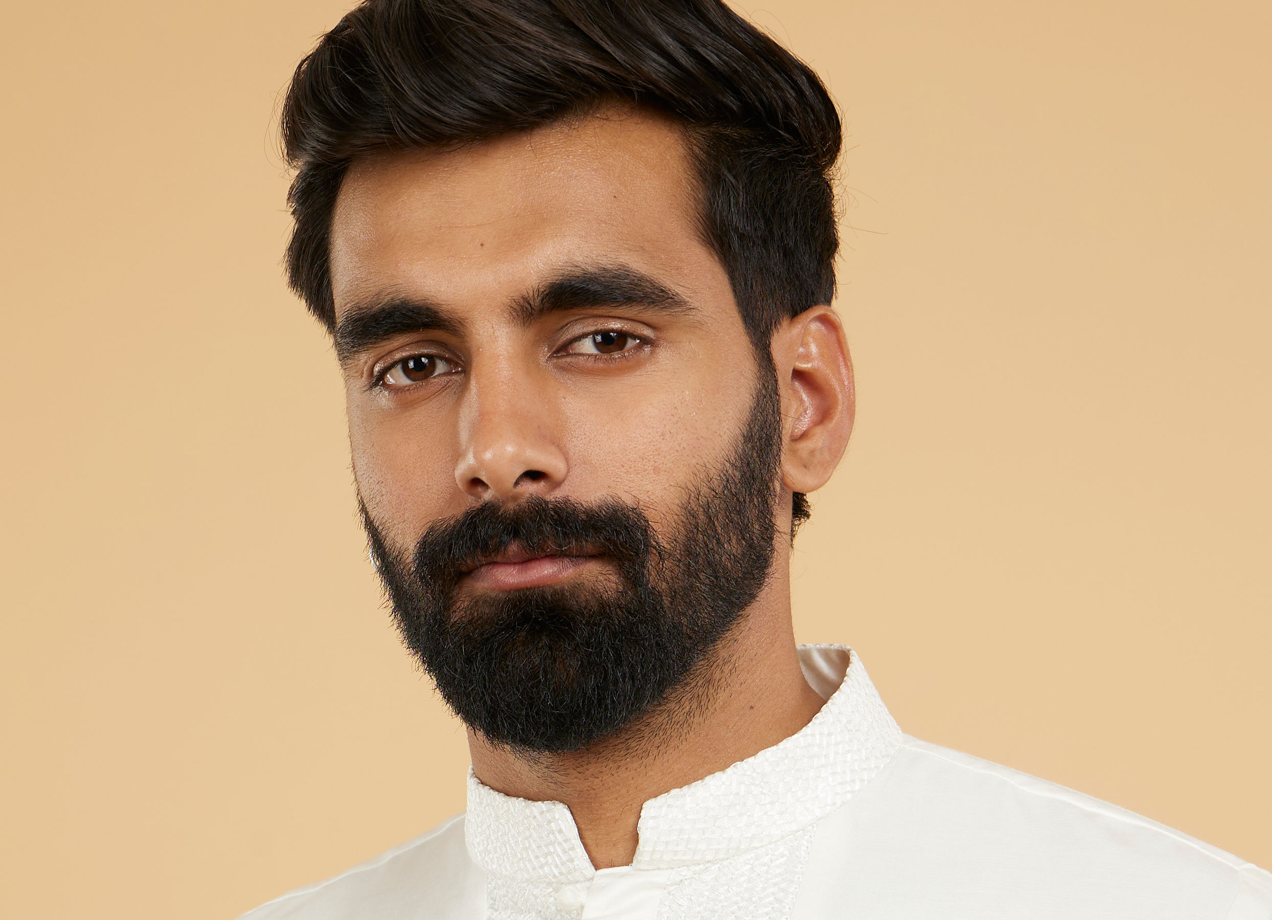 Twamev Men White Viscose Self-Embroidered Kurta Set