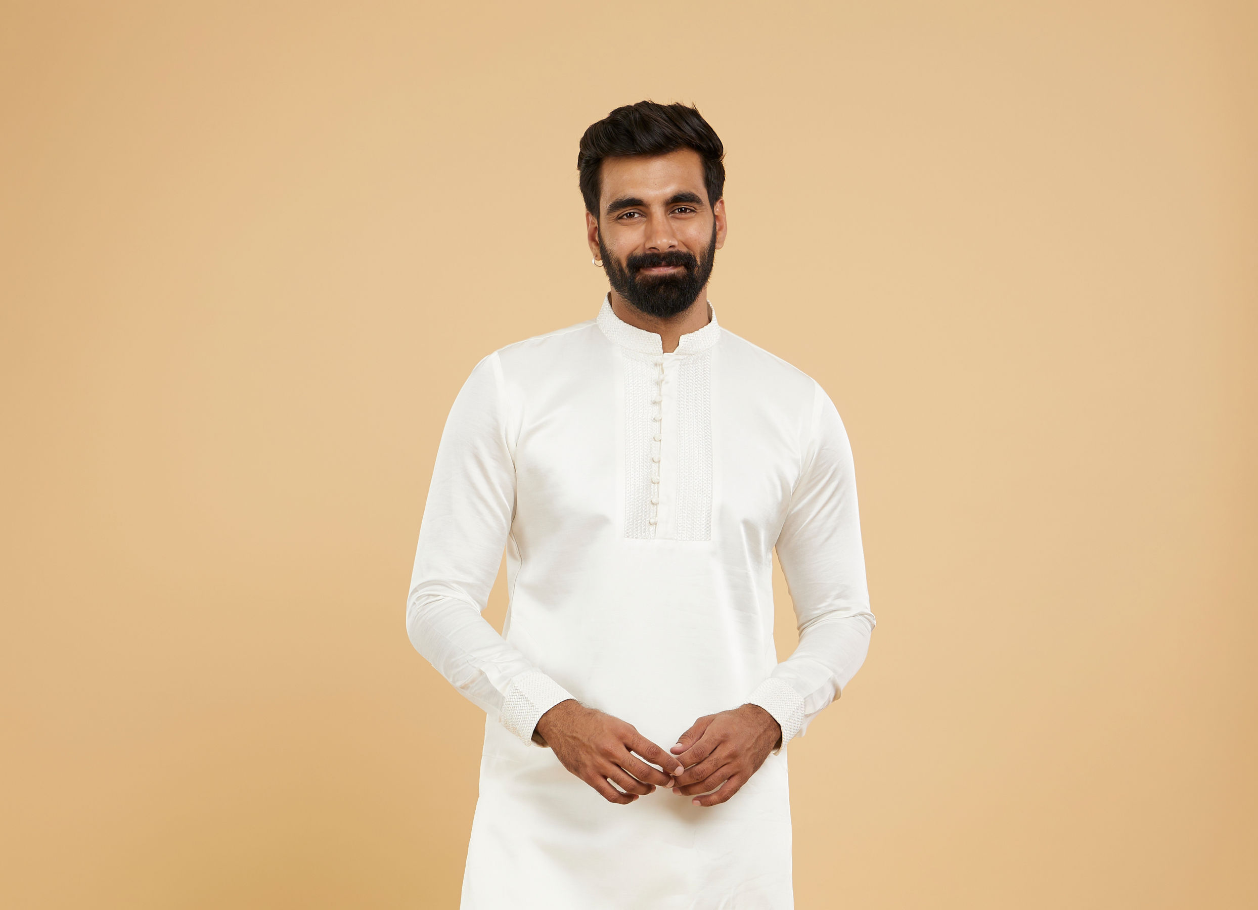 Twamev Men White Viscose Self-Embroidered Kurta Set