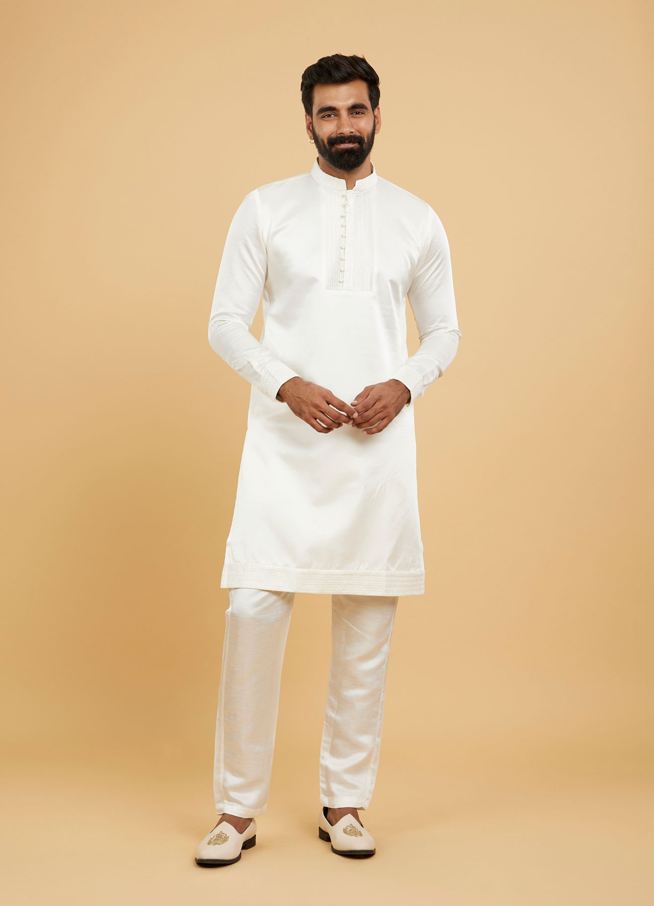 Twamev Men White Viscose Self-Embroidered Kurta Set