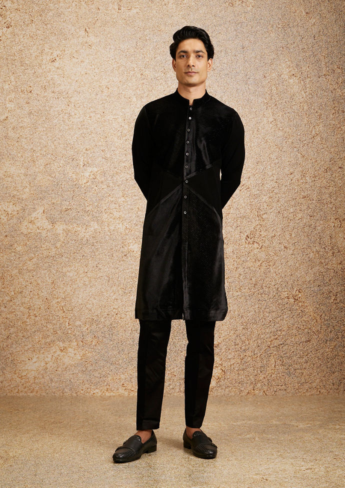 Twamev Men Zari Embellished Black Kurta Pajama