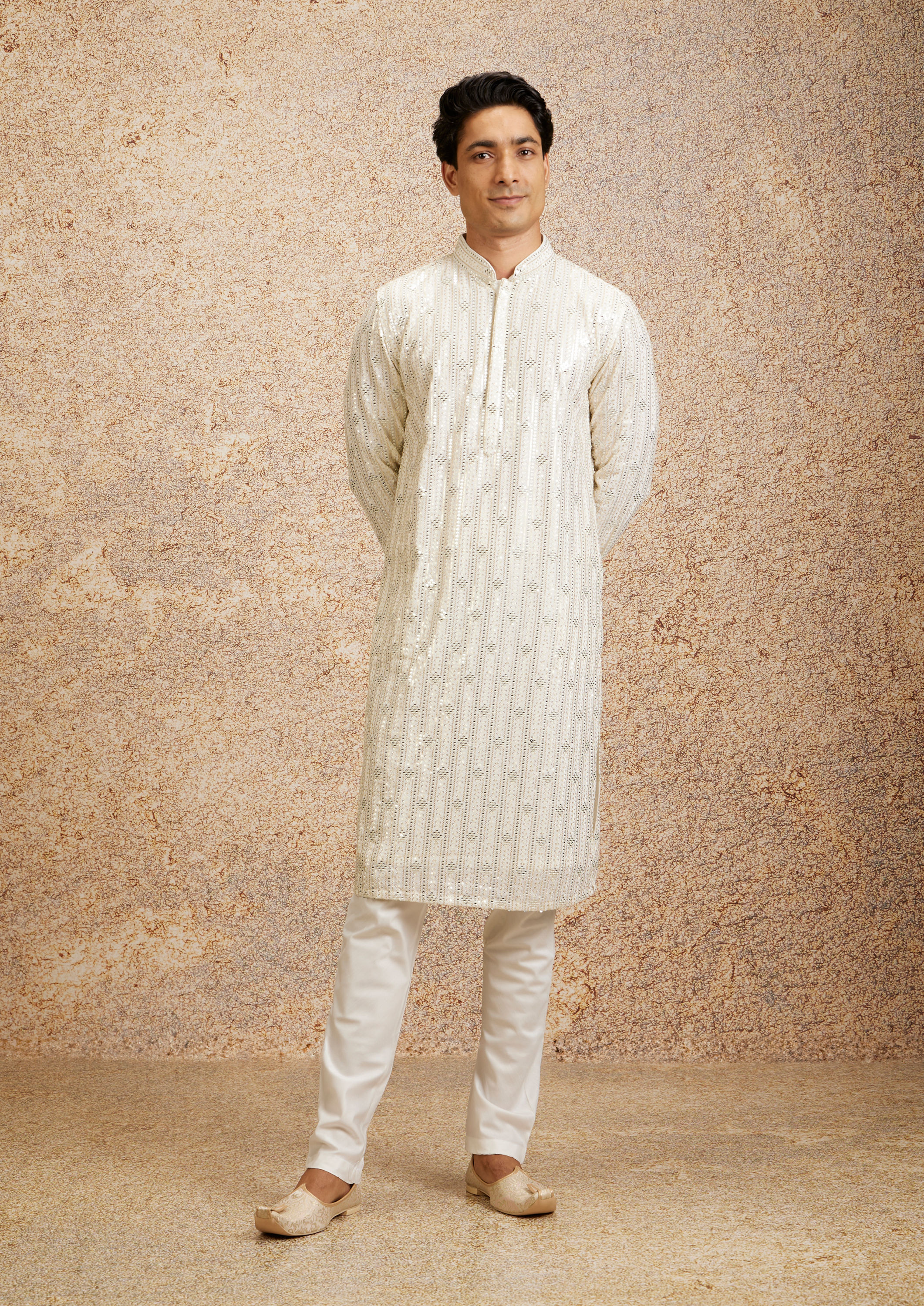 Twamev Men Warm White Chowkadi Motif Patterned Kurta Set