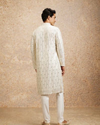 Twamev Men Warm White Chowkadi Motif Patterned Kurta Set