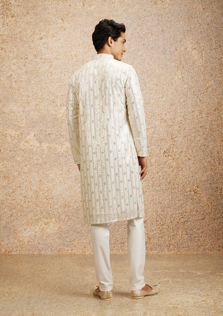 Twamev Men Warm White Chowkadi Motif Patterned Kurta Set
