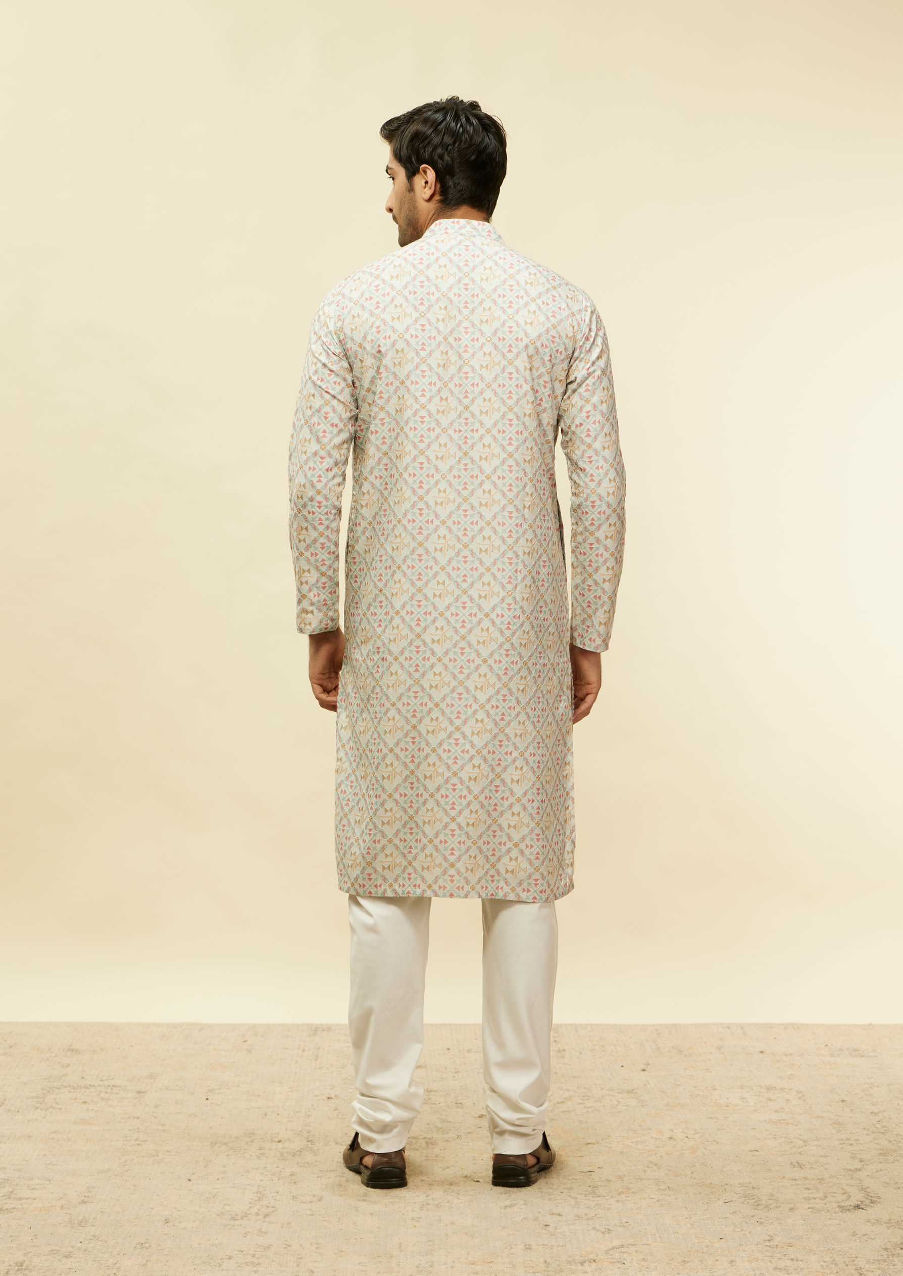 Twamev Men Suave Grey Print Kurta Set