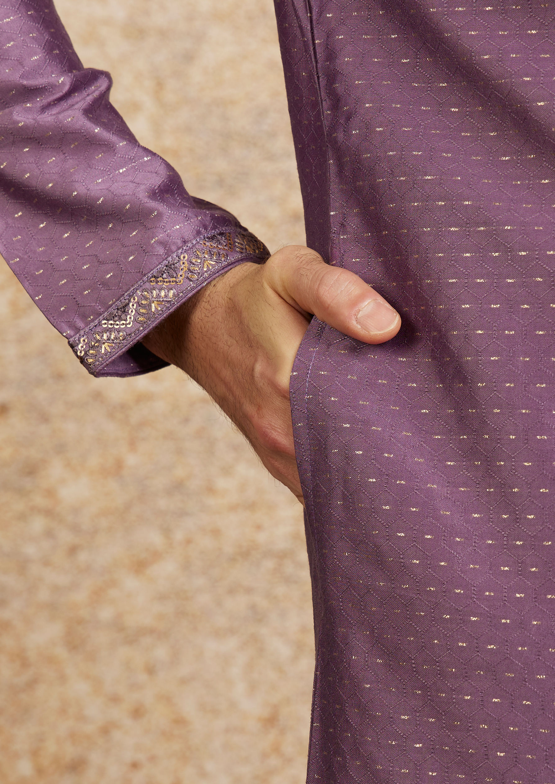 Twamev Men Lilac Embroidered Kurta Pajama