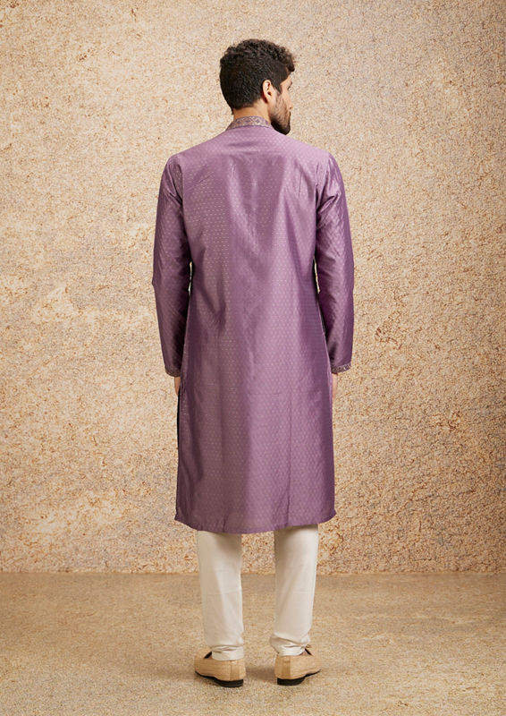 Twamev Men Lilac Embroidered Kurta Pajama