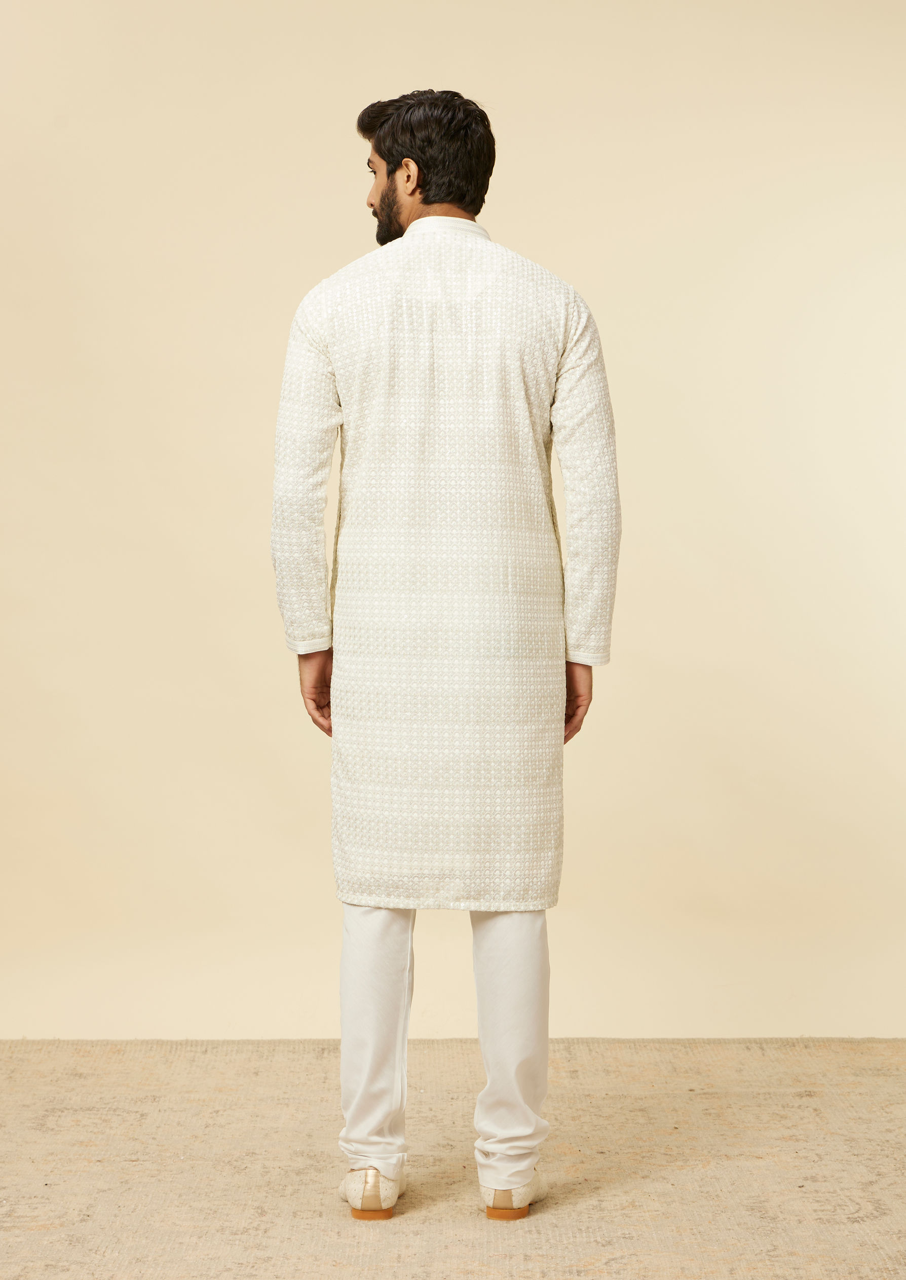 Twamev Men Warm White Self Patterned Sequinned Kurta Set image number 4