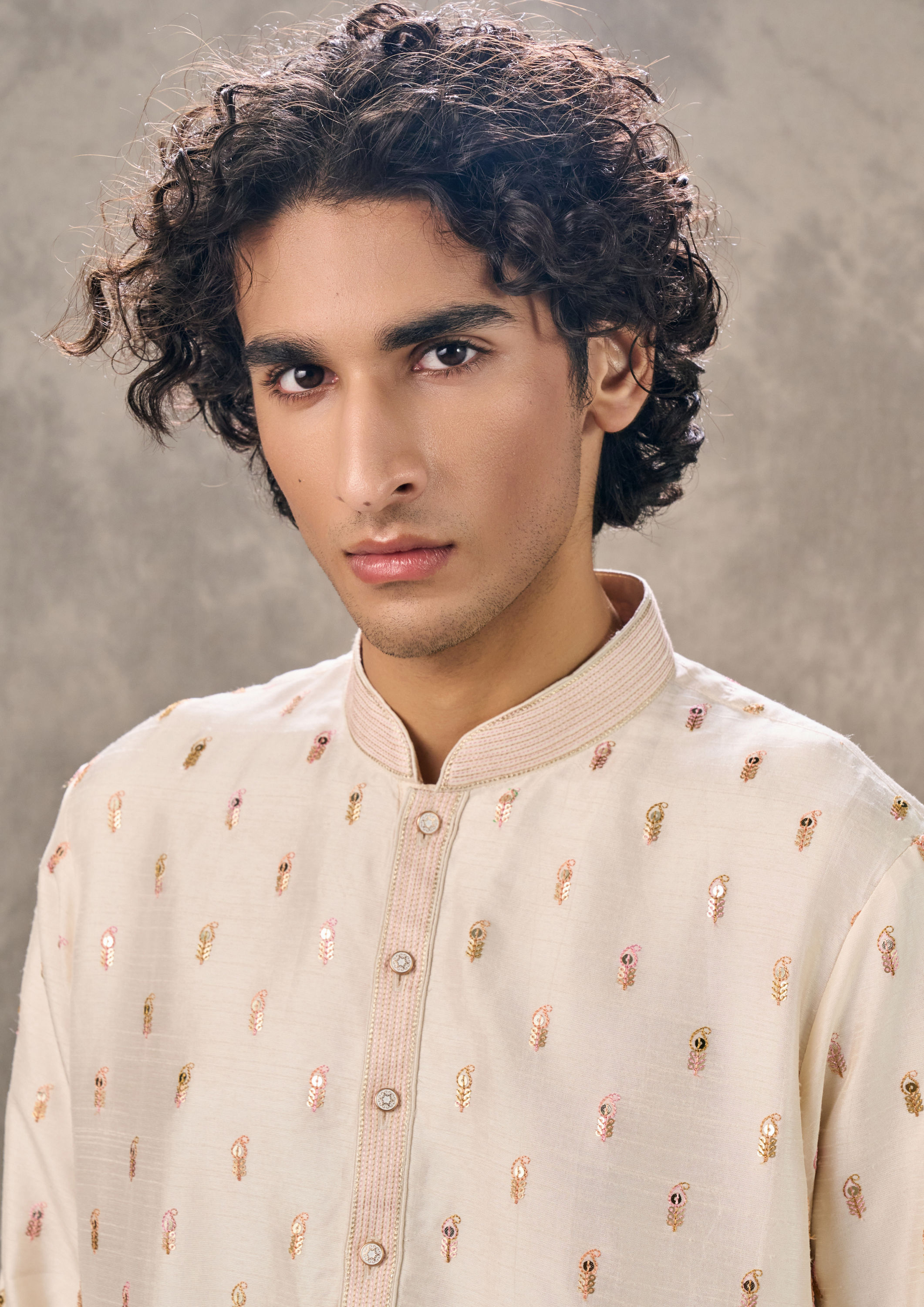 Twamev Men Ivory Silk Zardozi Embroidered Kurta Set