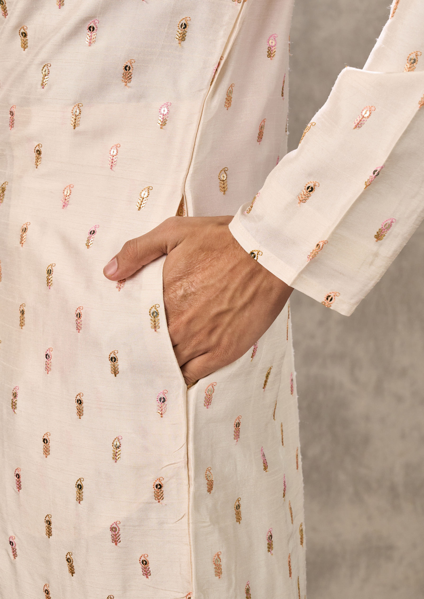 Twamev Men Ivory Silk Zardozi Embroidered Kurta Set