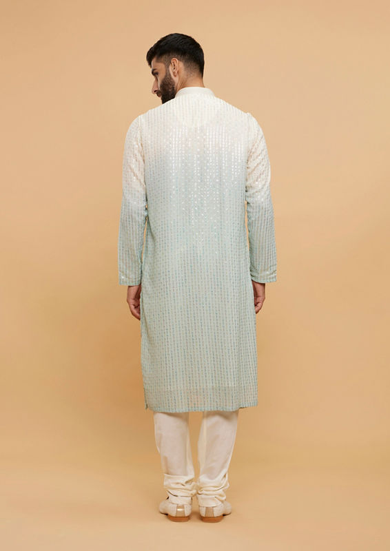 alt message - Twamev Men Light Blue & Cream Ombre Kurta Set with Shimmery Linear Patterns image number 4