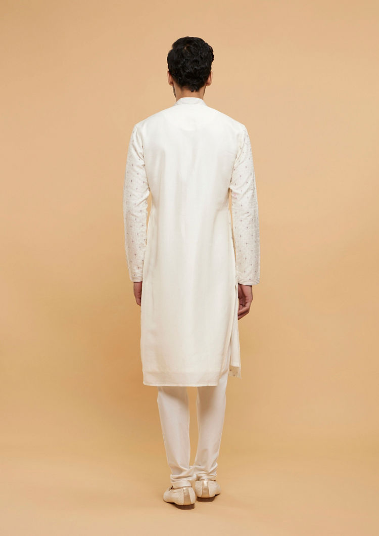 Twamev Men Warm White Buta Patterned Kurta Set