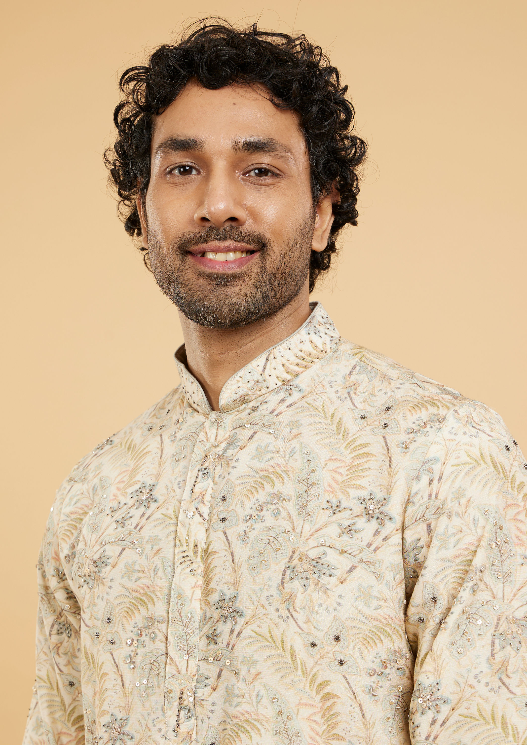 Twamev Men Cream Beige Leaf Printed Kurta Set with Sequin Work