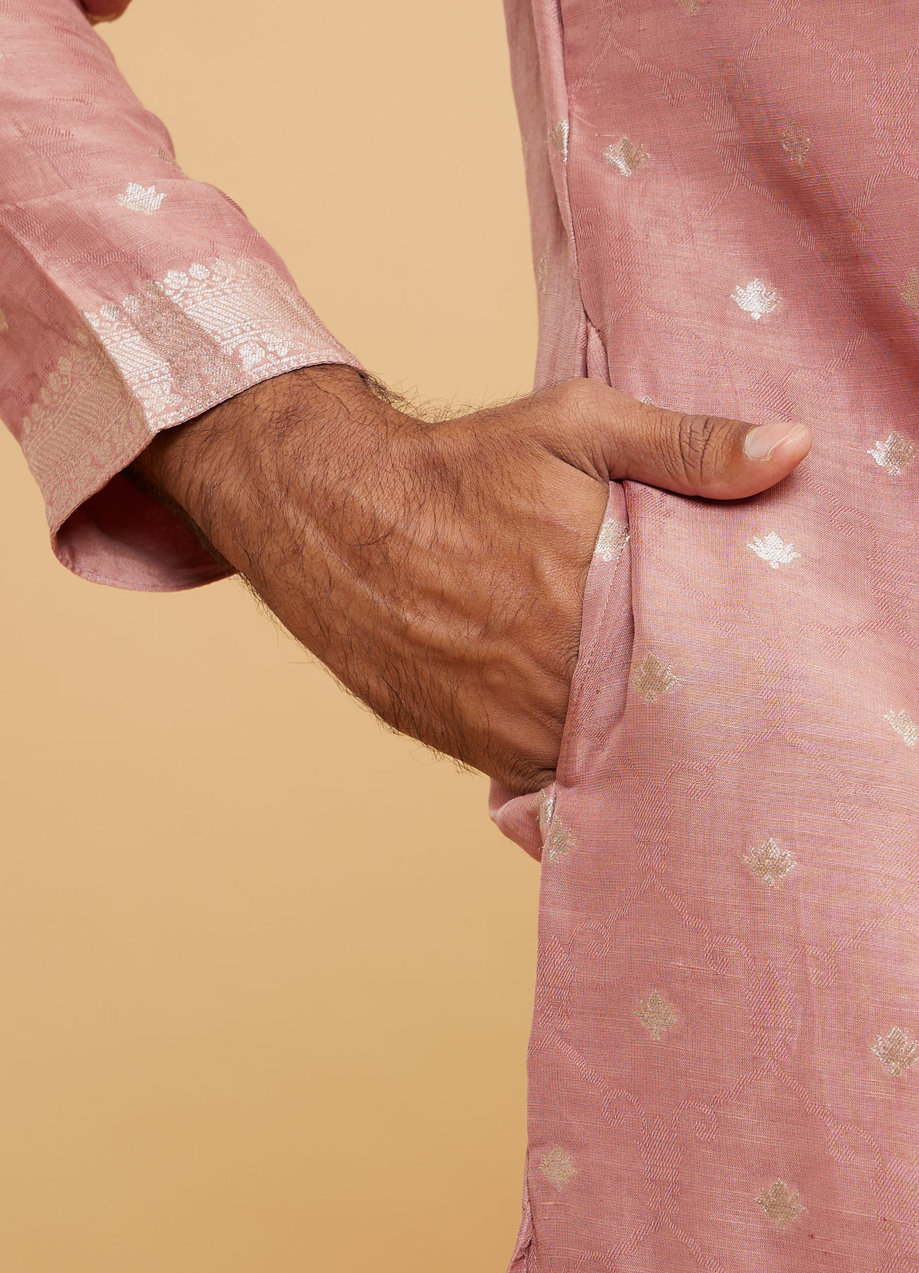 Twamev Men Dusty Pink Chanderi Embroidered Kurta Set