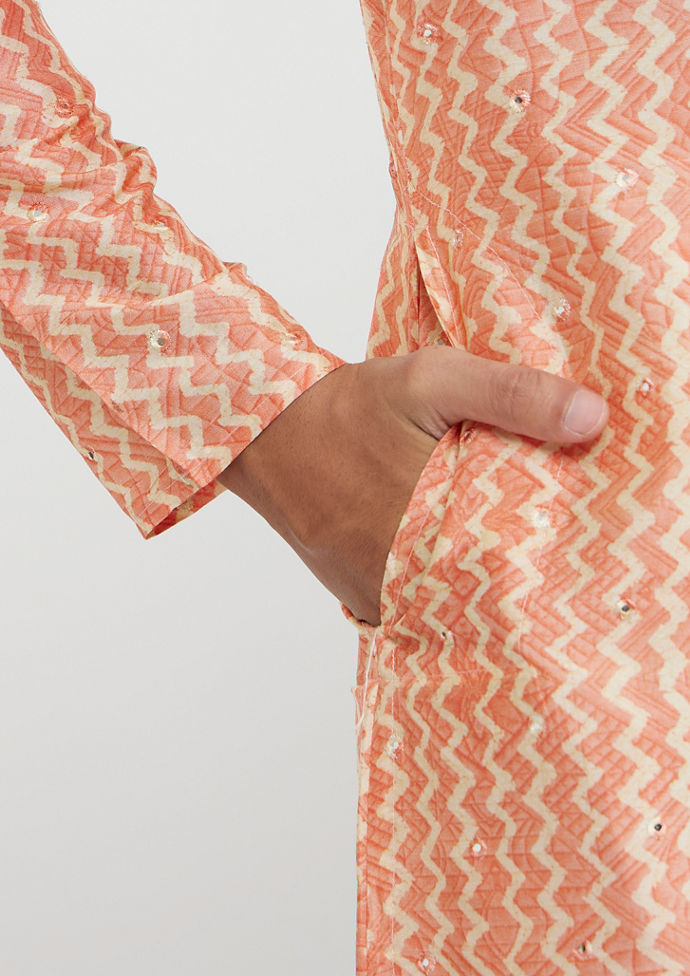Twamev Men Soft Peach Chevron Printed Kurta Set with Mirror Work