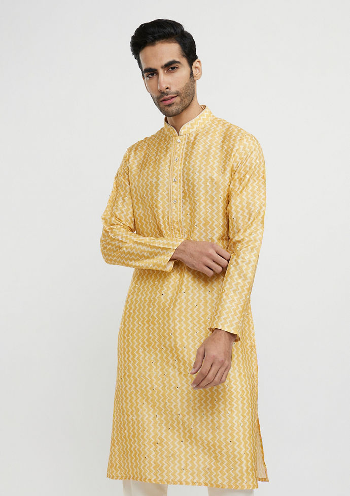 Twamev Men Mustard Yellow Chevron Printed Kurta Set with Mirror Work