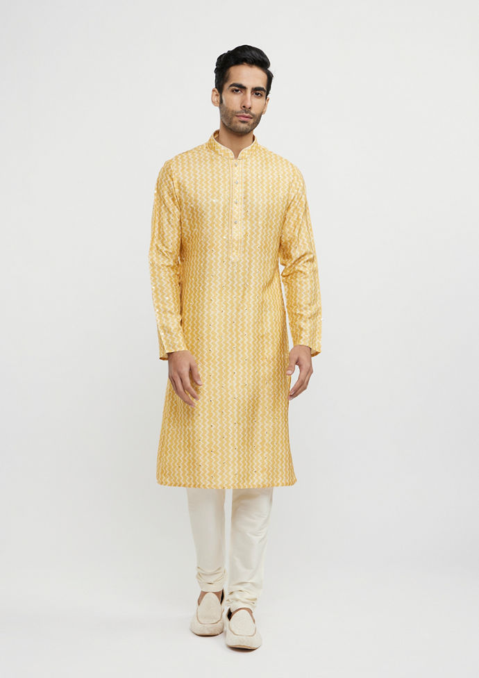 Twamev Men Mustard Yellow Chevron Printed Kurta Set with Mirror Work