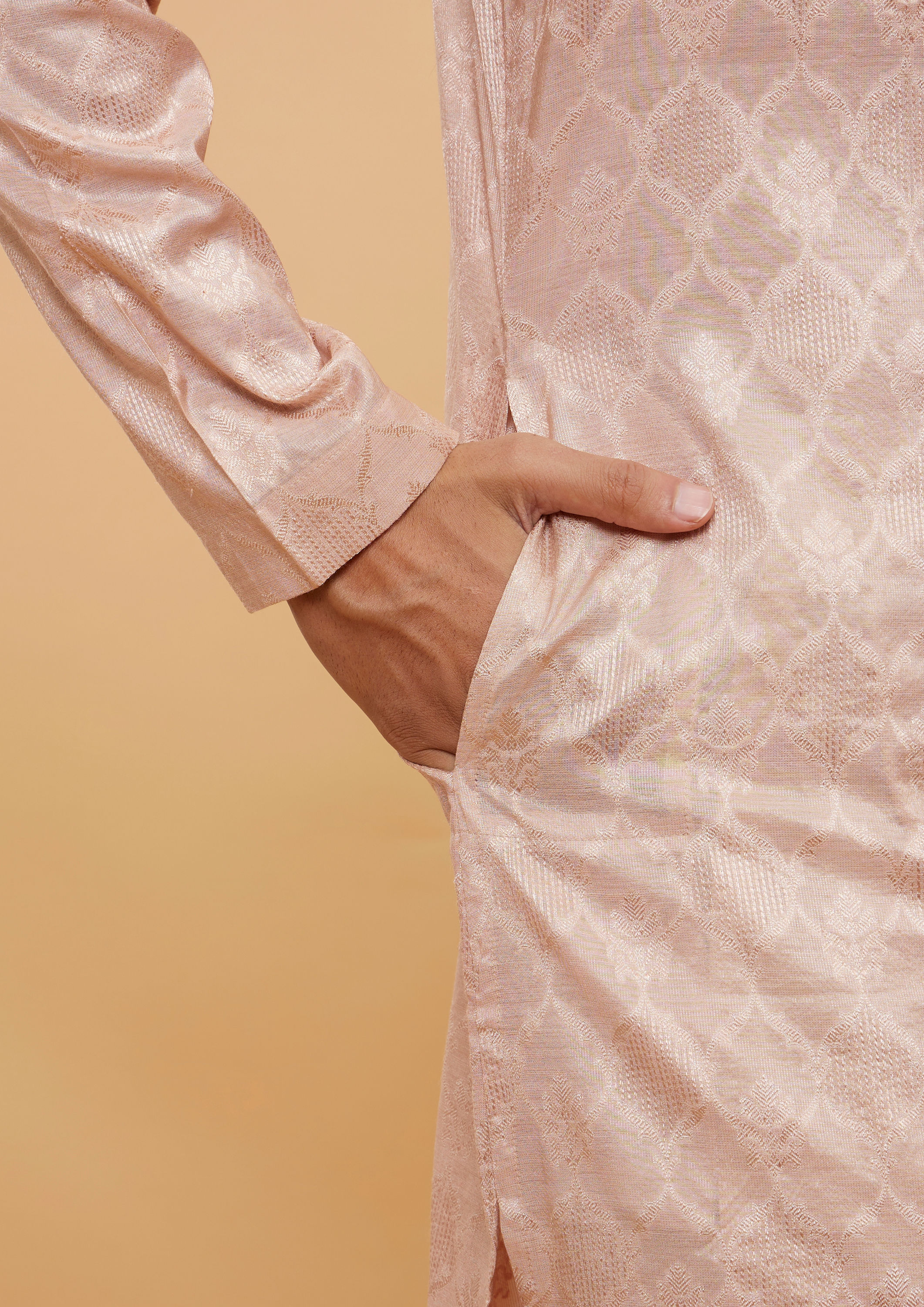 Twamev Men Pale Peach Ogee Patterned Kurta Set