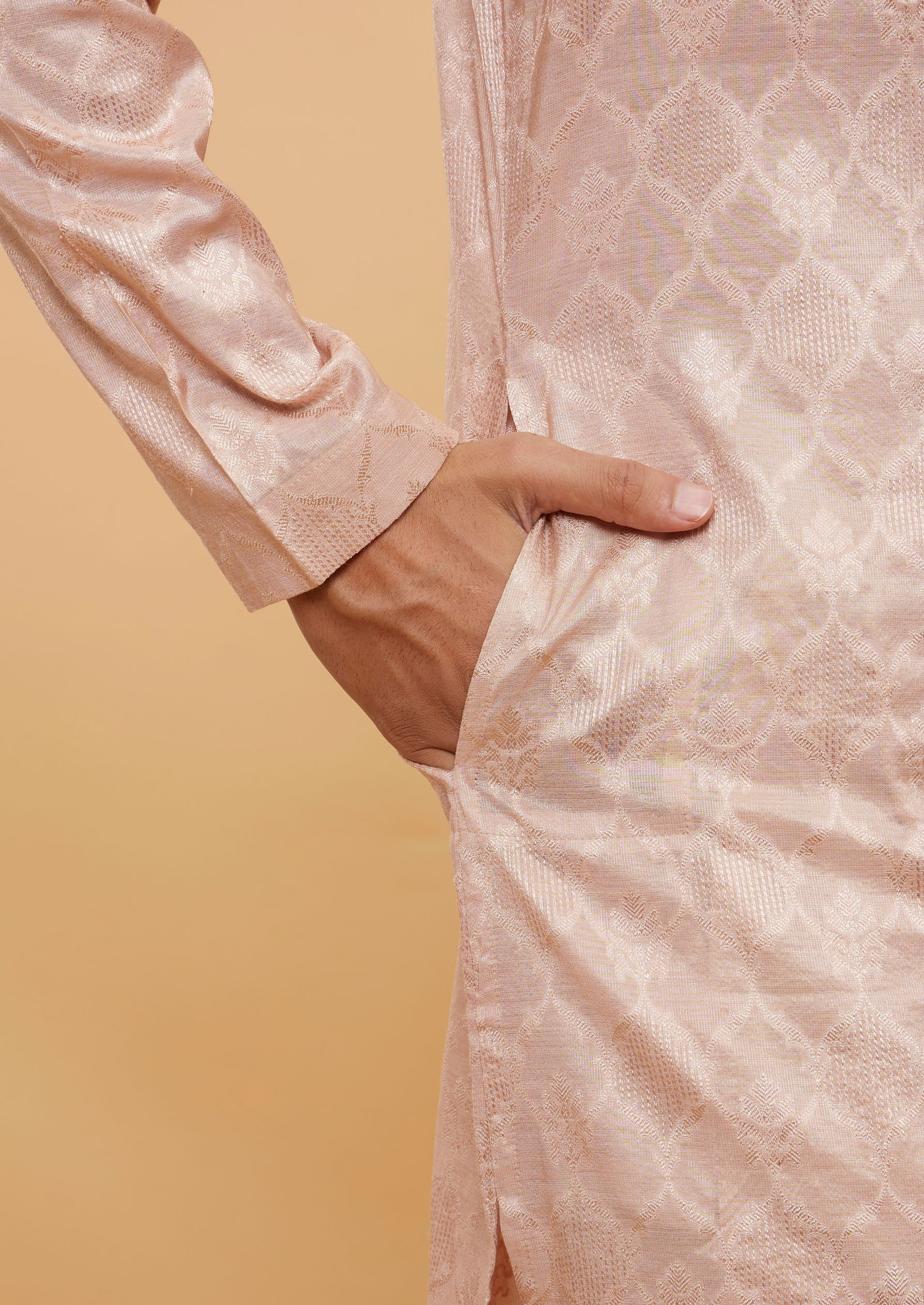 Twamev Men Pale Peach Ogee Patterned Kurta Set