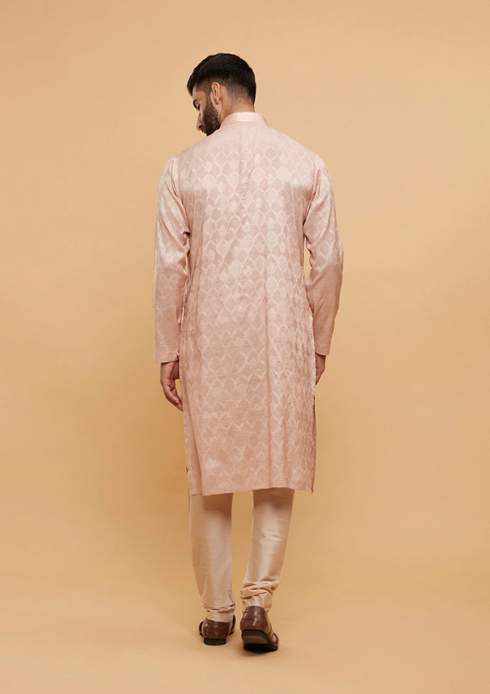 Twamev Men Pale Peach Ogee Patterned Kurta Set