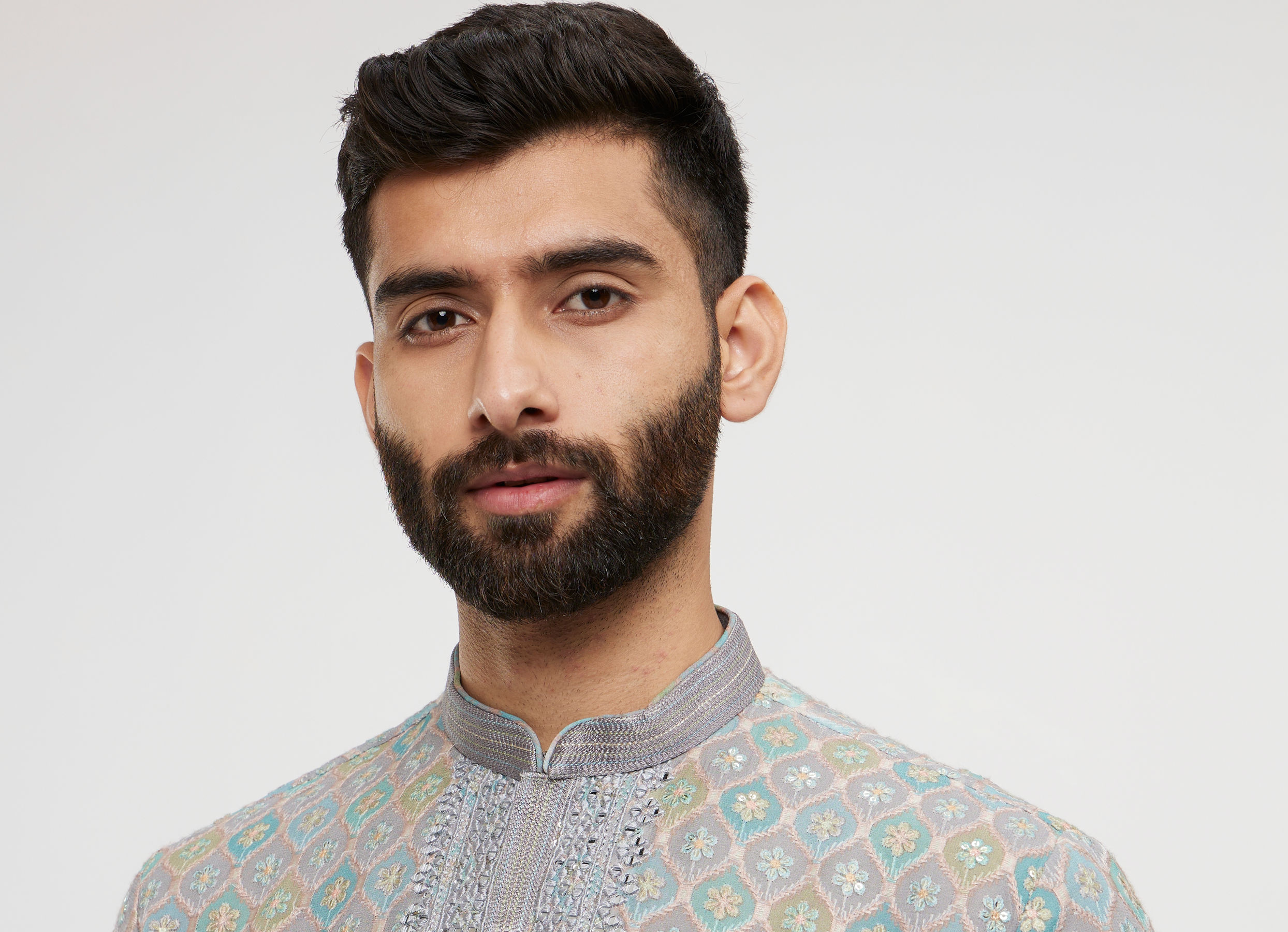 Twamev Men Grey Georgette Embroidered Kurta Set