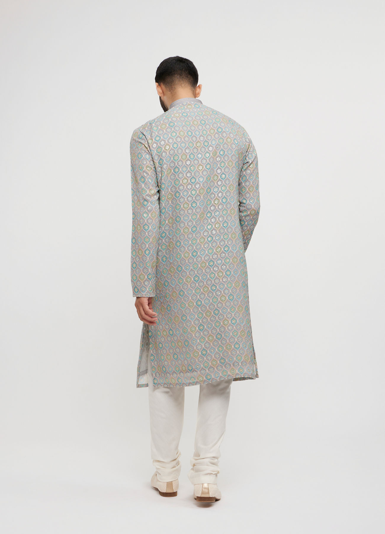 Twamev Men Grey Georgette Embroidered Kurta Set