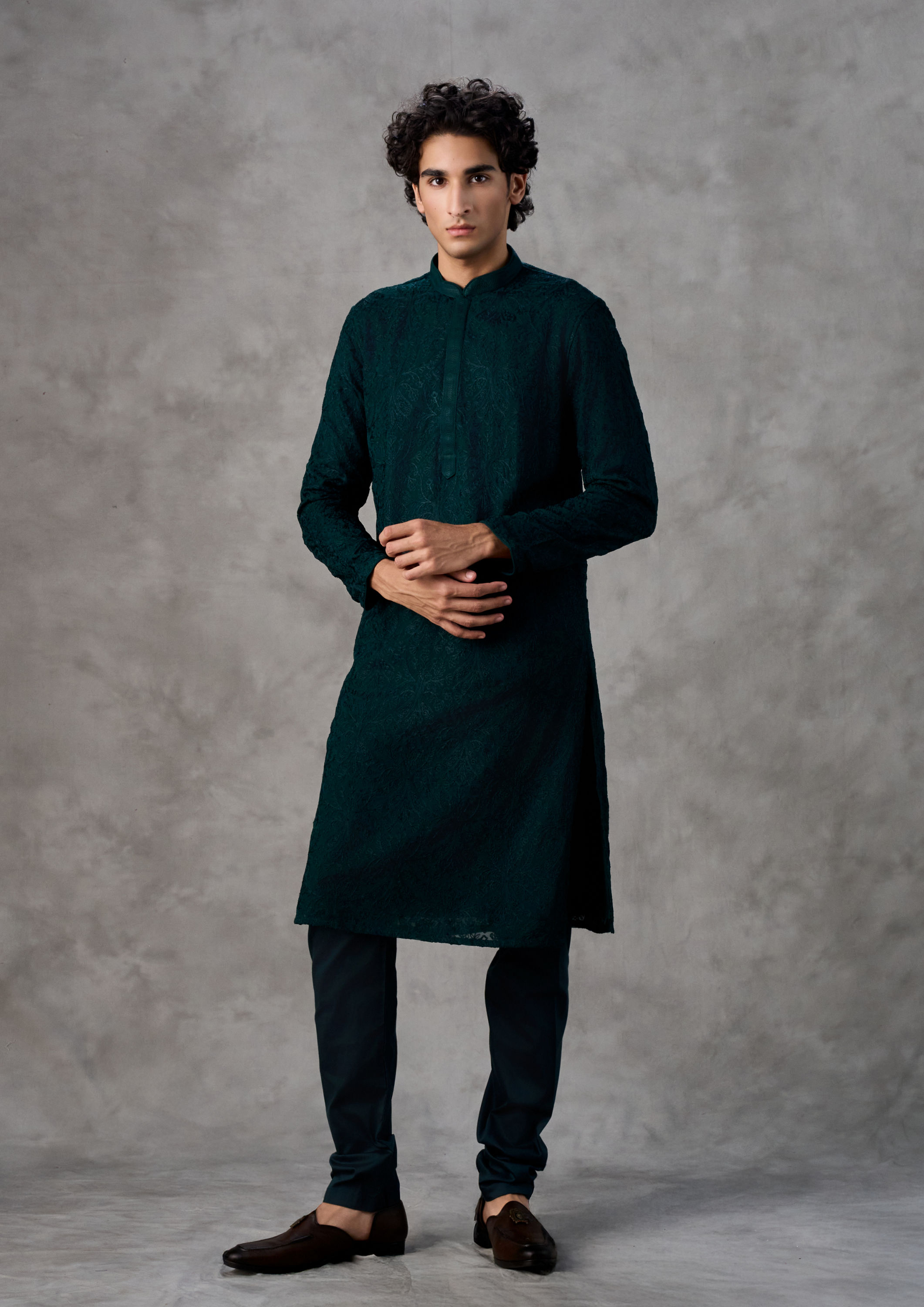 Twamev Men Emerald Green Georgette Kurta Churidar