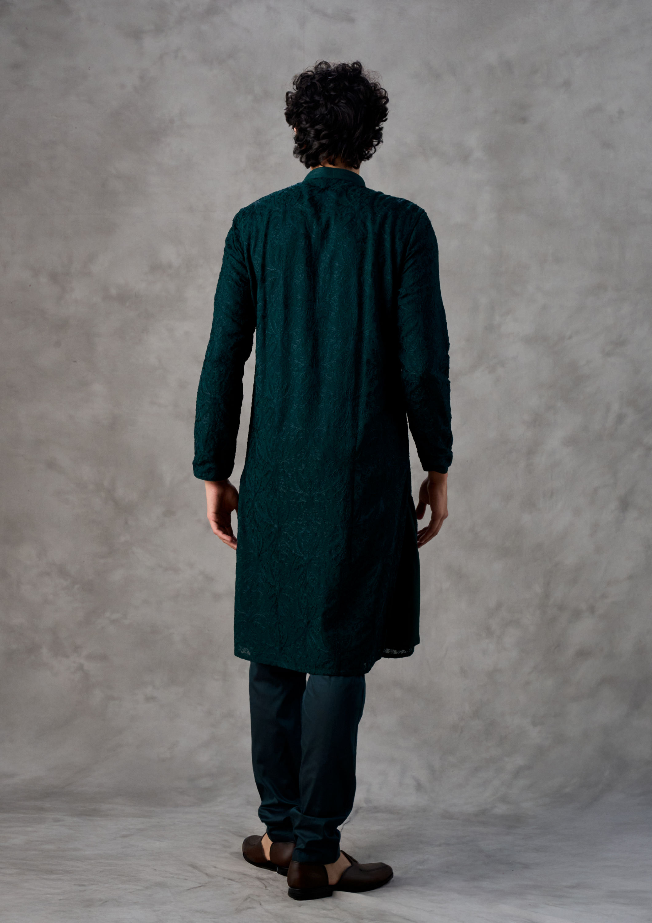 Twamev Men Emerald Green Georgette Kurta Churidar