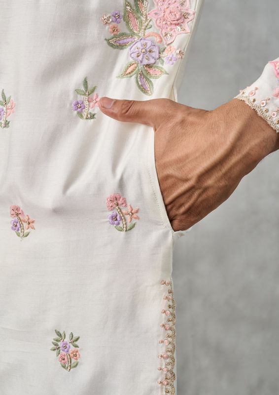 Twamev Men Elegant Cream Art Silk Kurta Churidar