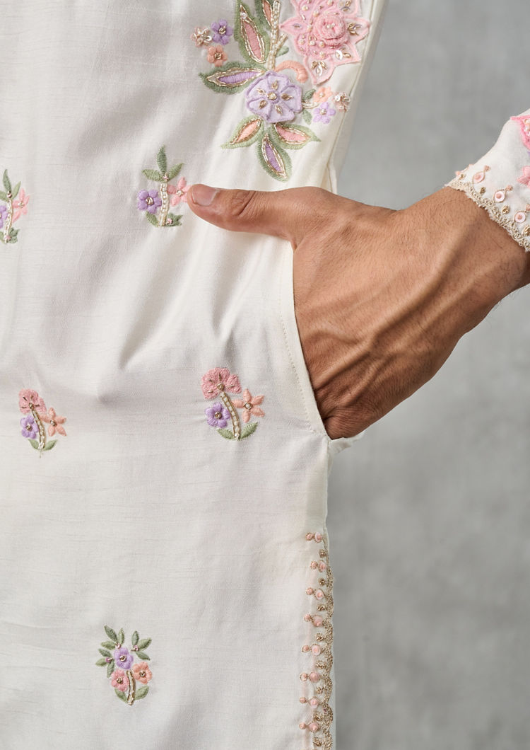 Twamev Men Elegant Cream Art Silk Kurta Churidar