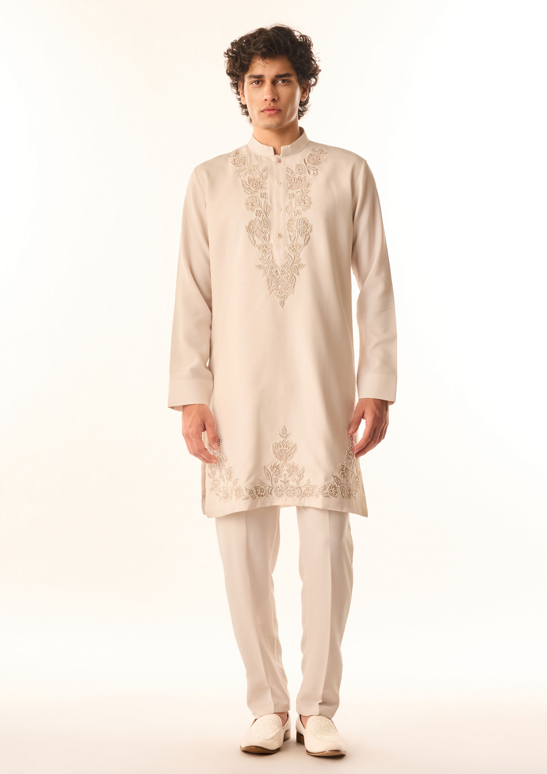 Twamev Men Ivory Crepe Floral Hand Embroidered Kurta Pant Set