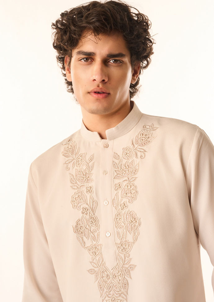Twamev Men Ivory Crepe Floral Hand Embroidered Kurta Pant Set
