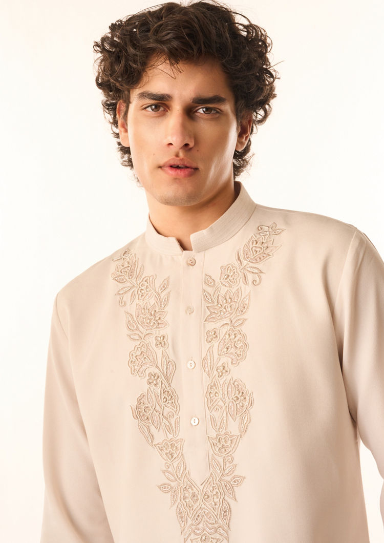 Twamev Men Ivory Crepe Floral Hand Embroidered Kurta Pant Set