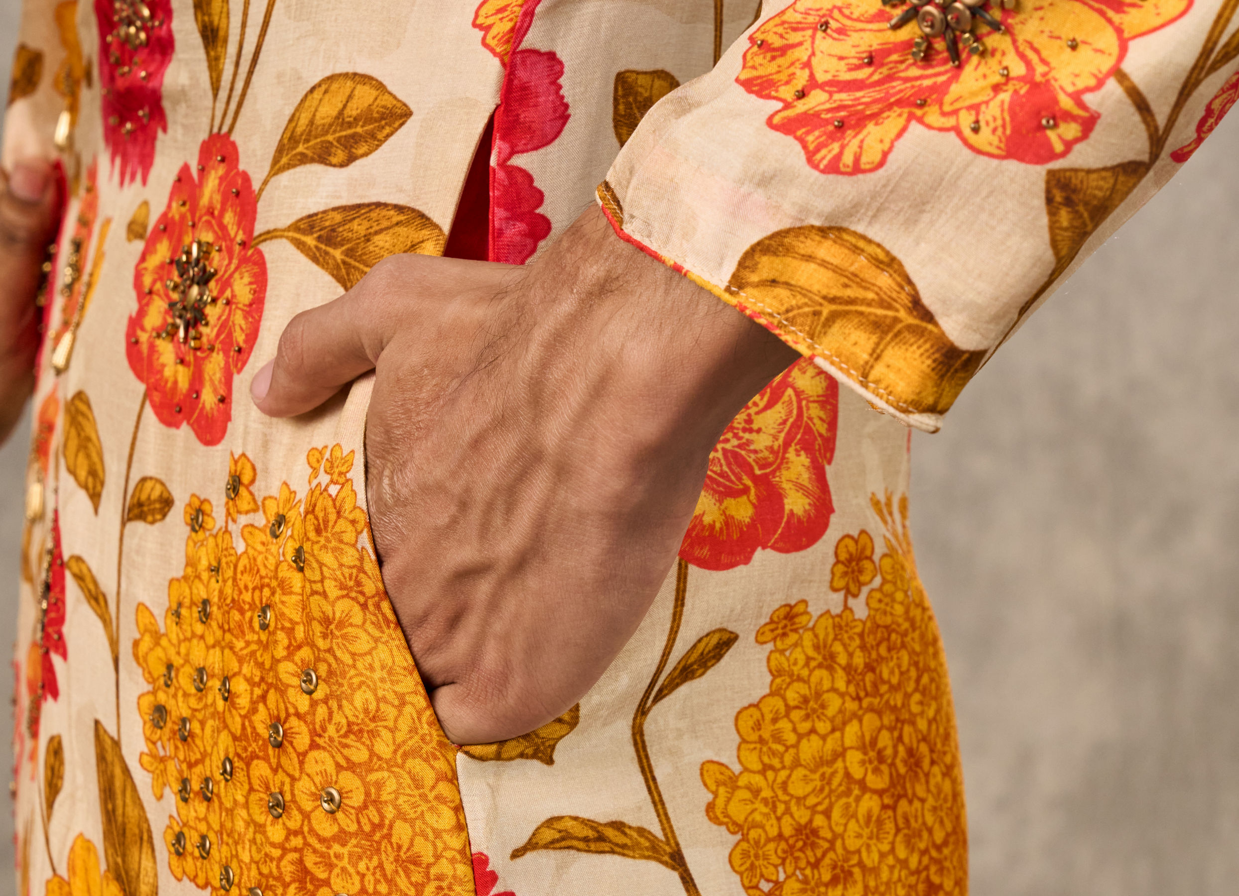 Twamev Men Beige & Mustard Floral Printed Kurta Pant Set