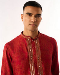 Twamev Men Red Art Silk Kurta Set with Embroidery