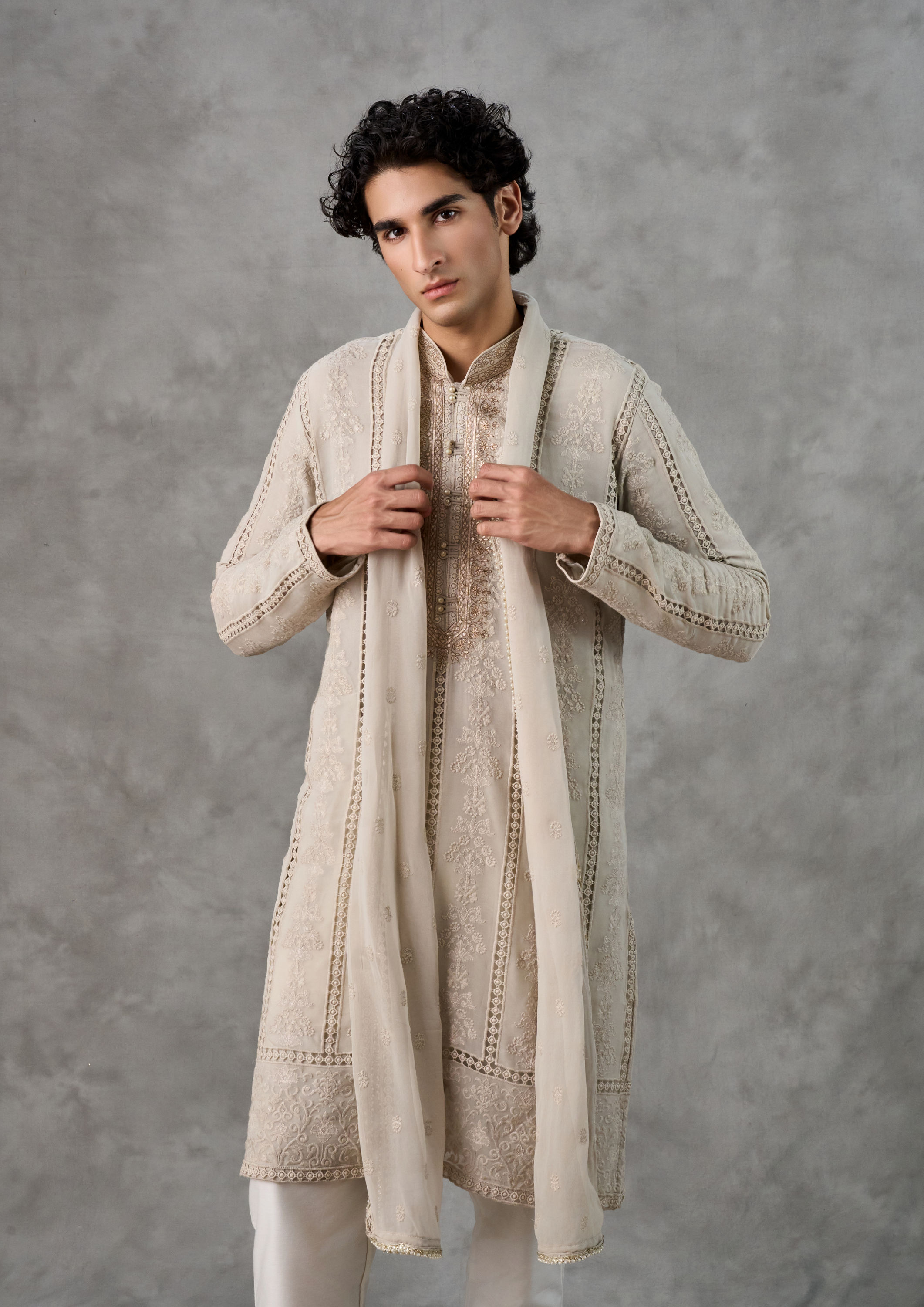 Twamev Men Ivory Georgette Artisan Threadwork Kurta Set with Dupatta