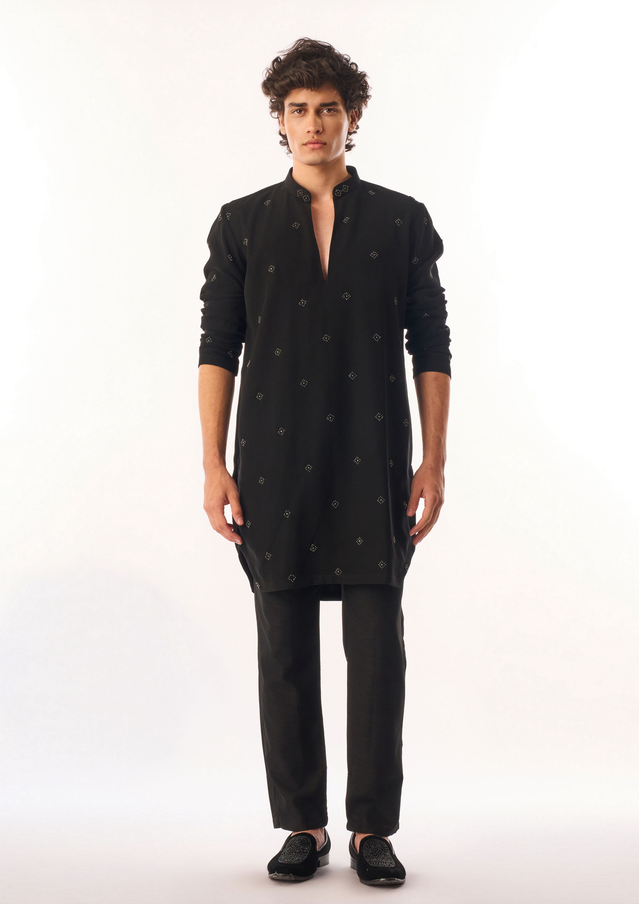 Twamev Men Black Georgette Kurta Set with Embroidery