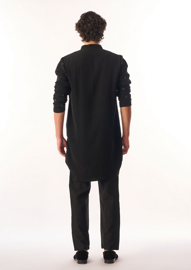 Twamev Men Black Georgette Kurta Set with Embroidery