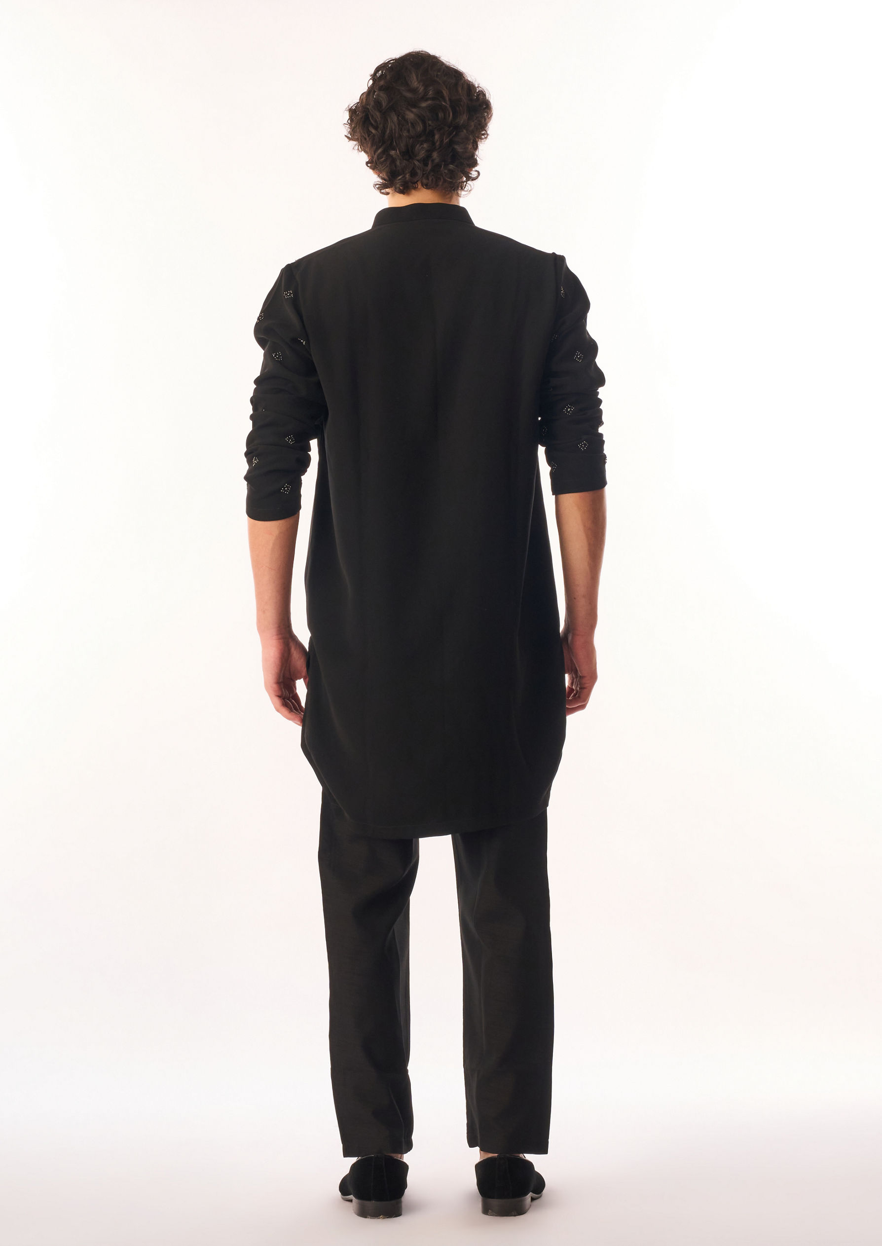 Twamev Men Black Georgette Kurta Set with Embroidery