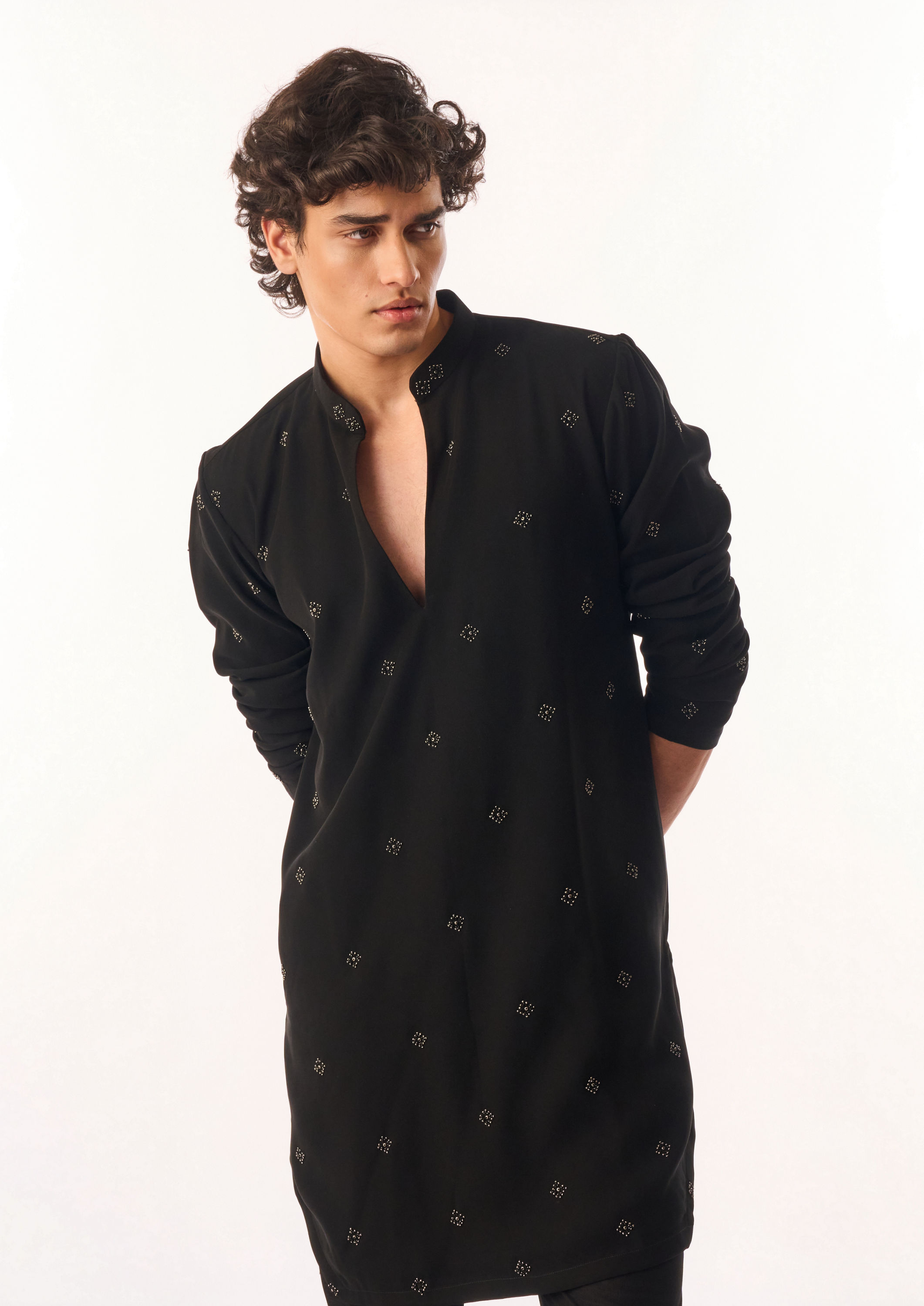 Twamev Men Black Georgette Kurta Set with Embroidery