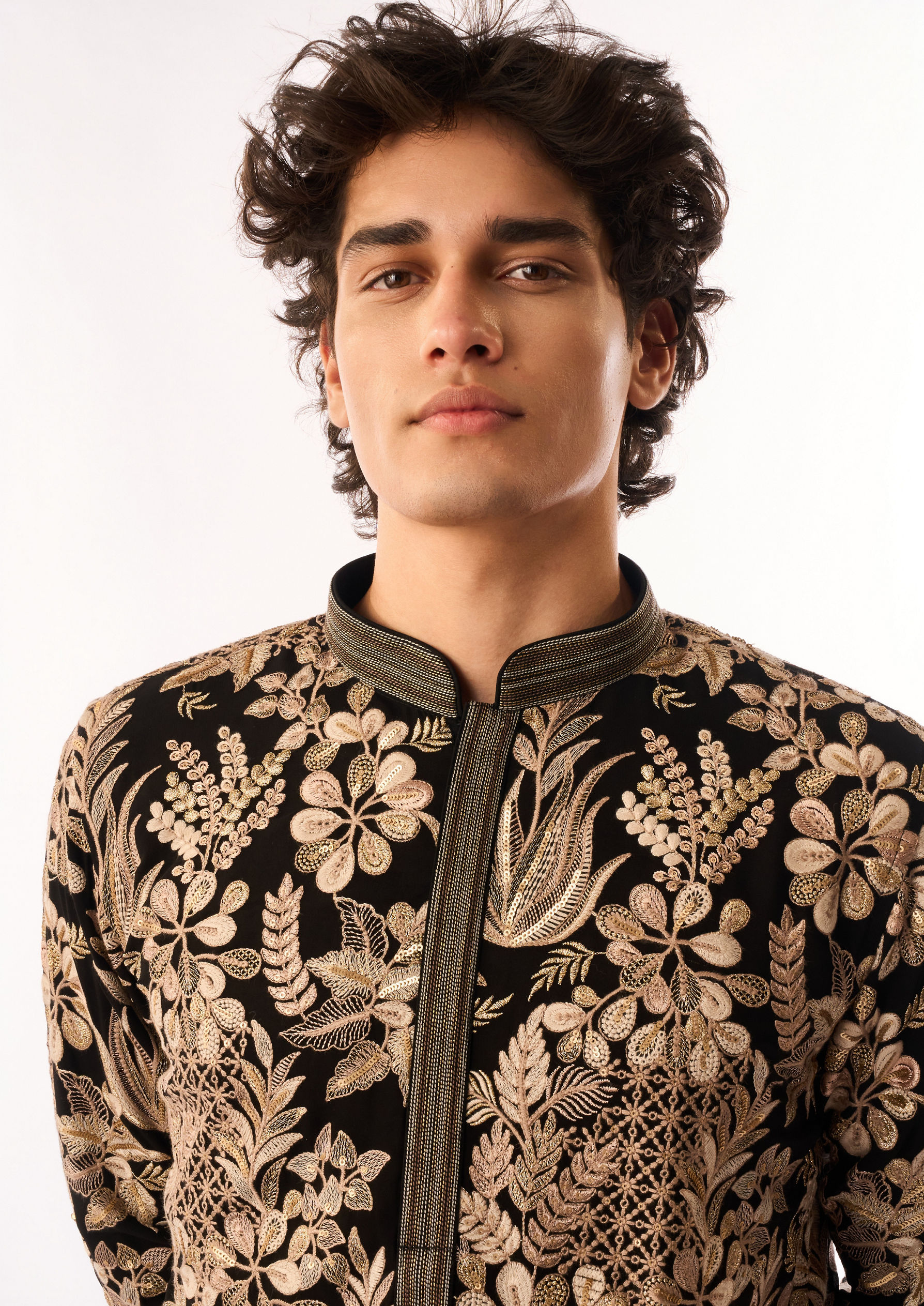 Twamev Men Black Georgette Kurta Set with Embroidery