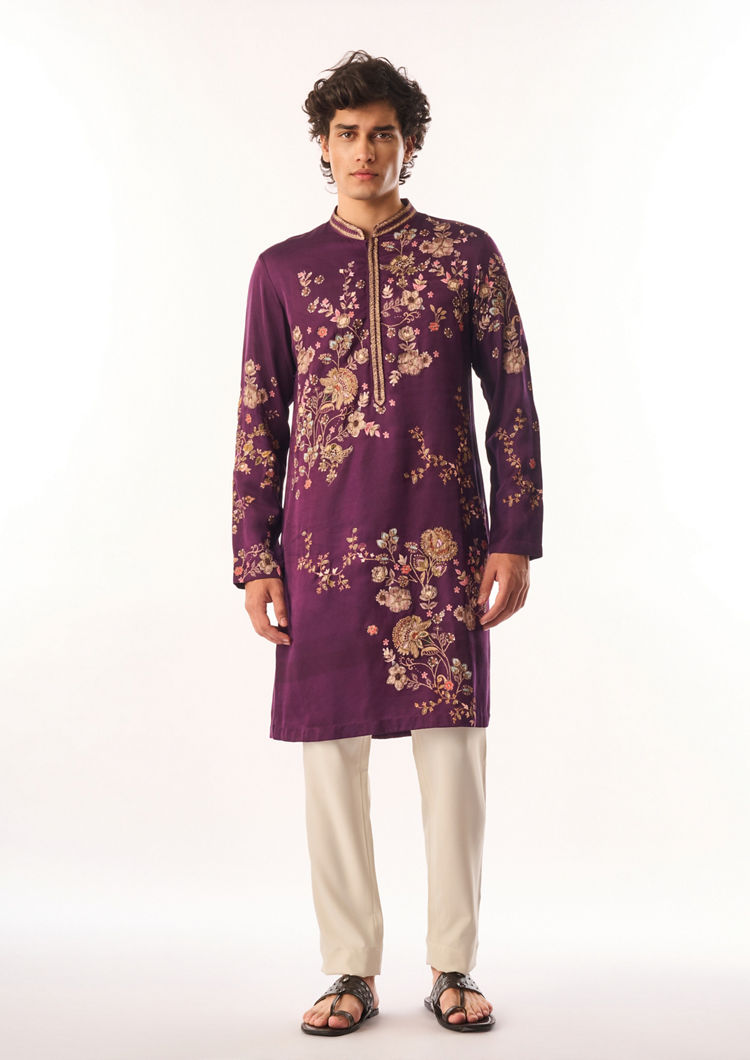 Twamev Men Purple Satin Kurta Set with Embroidery