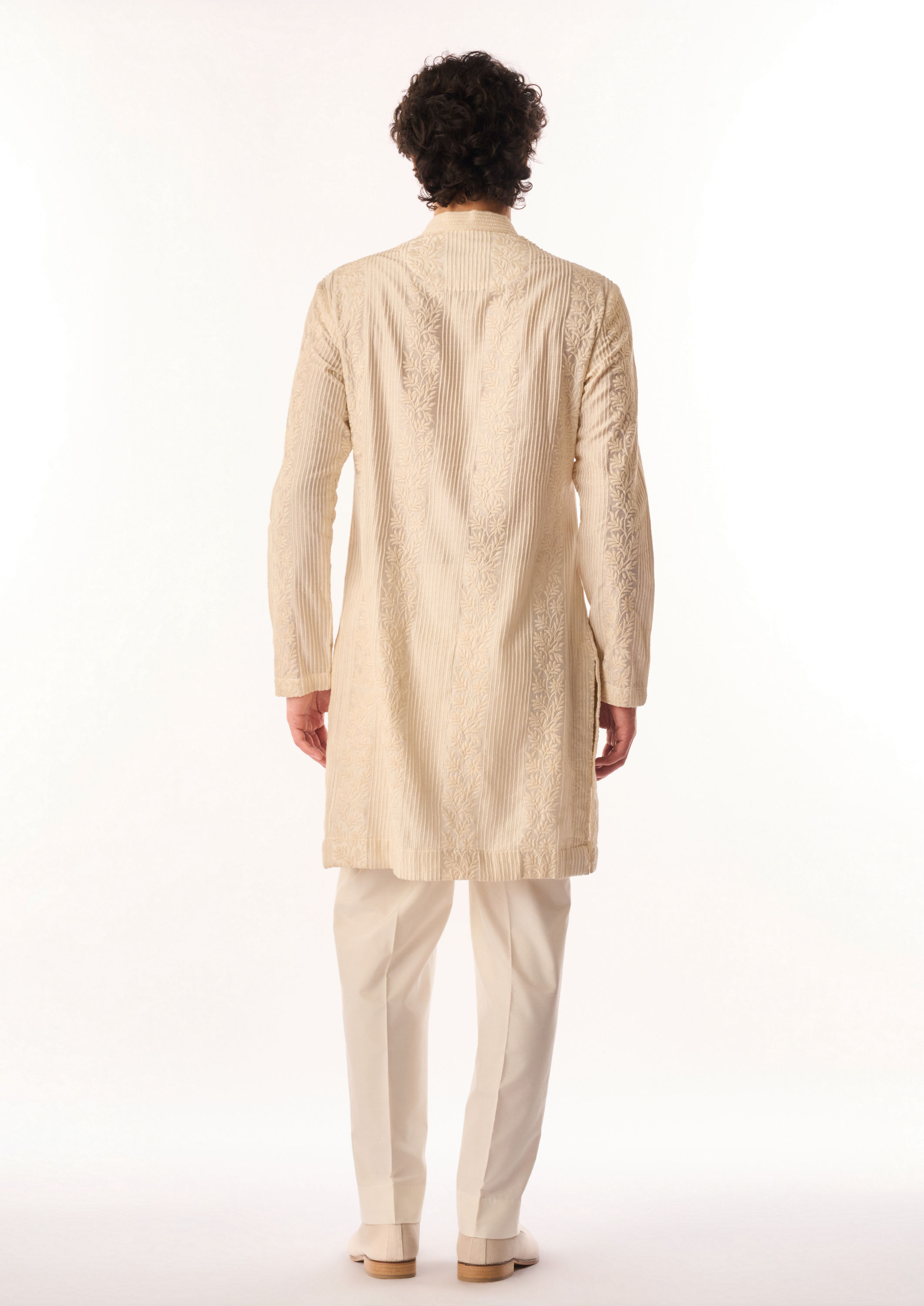 Twamev Men Cream Silk Kurta Set with Embroidery