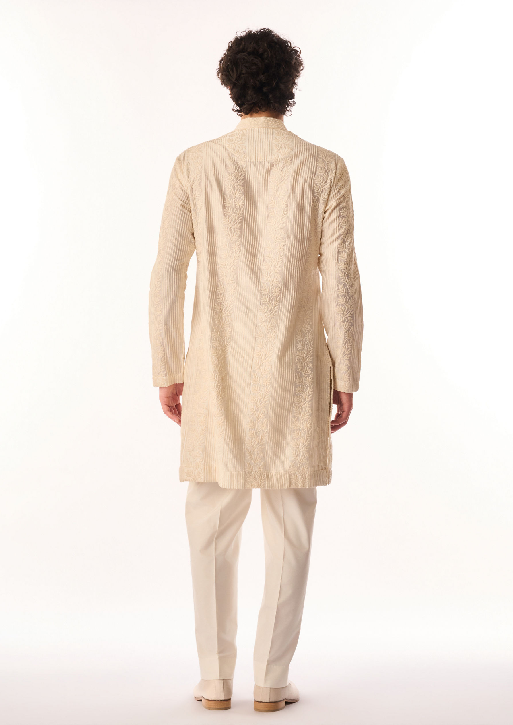 Twamev Men Cream Silk Kurta Set with Embroidery